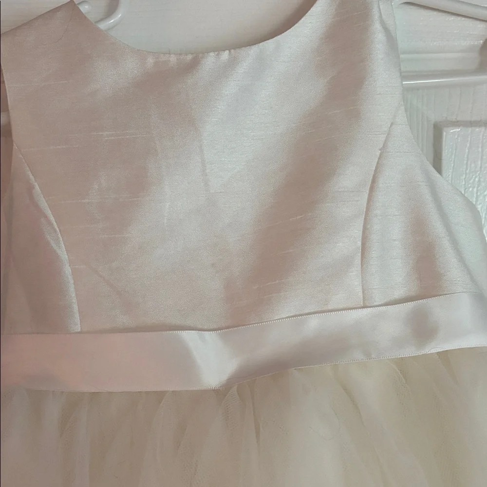 David’s Bridal Flower girl dress size 3T ivory - Picture 2 of 6
